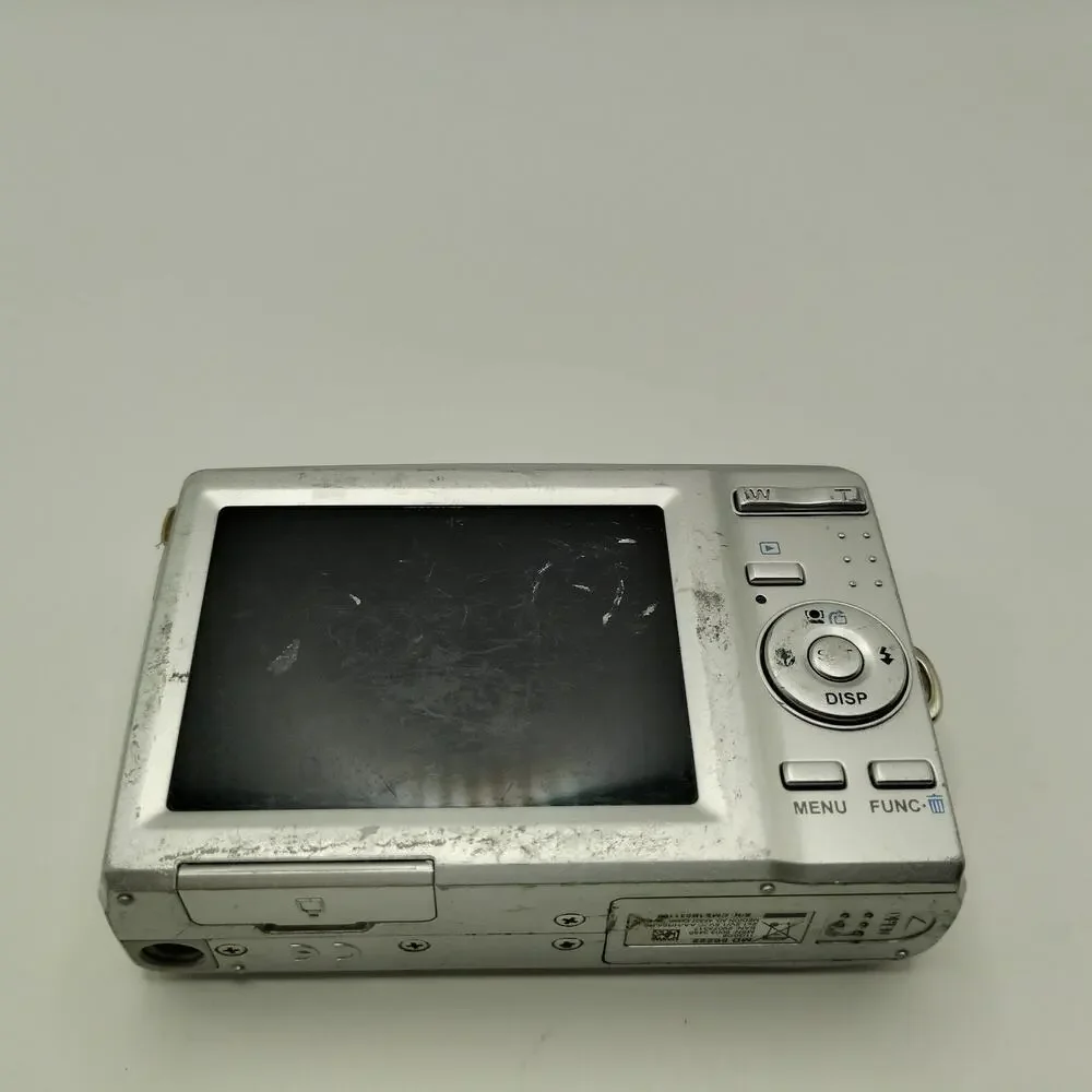 Medion MD86222 12MP Digital Camera For Parts No Power Tested
